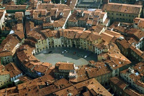 “Metropollerin Göz Kamaştıran Ruhu Mahalle Ortamıyla Yarışamaz”