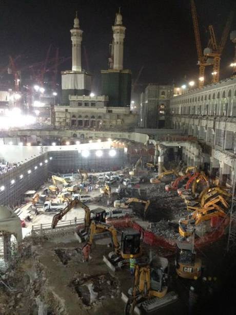 İş Makineleri ile Osmanlı Eserleri Katliamı!