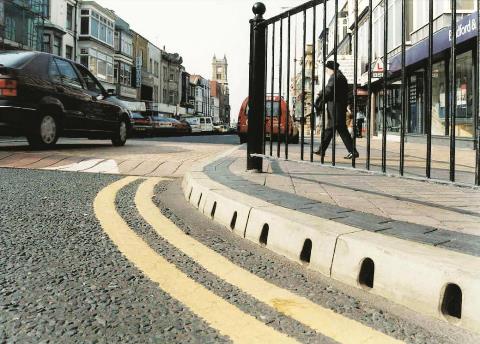 ACO KerbDrain Drenaj Sistemi