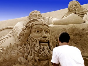 Kum Heykel Şehrinde Masallar Gerçeğe Dönüştü