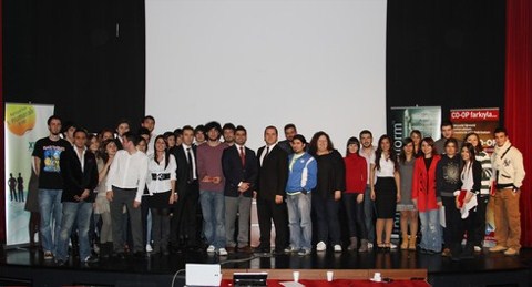 60 Saniyelik "Asansör Konuşması" İle Jüriyi İkna Edenler Kazandı