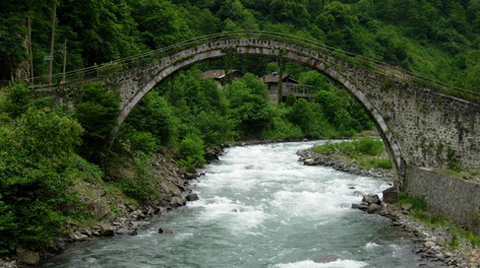 Bak İşte Yaklaşıyor Fırtına...