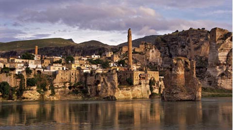 Guardian: "Türkiye İflas Ediyor"