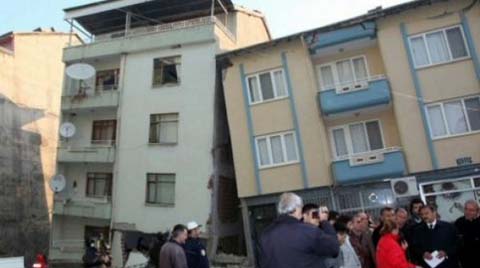 Simav Depreminin Düşündürdükleri…