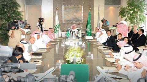 Kingdom Holding Co. Dünyanın En Uzun Kulesi için Suudi Binladin Grup ile Anlaştı