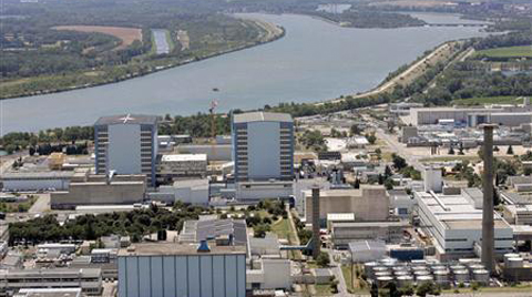 Fransa'da Nükleer Tesiste Patlama