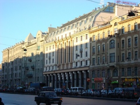 Rönesans'ın St. Petersburg'daki 5. Projesi Renaissance Forum Açıldı