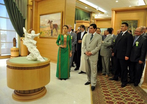 Türkmenistan Devlet Başkanı Berdimuhamedov'dan Türk İş Adamlarına Destek