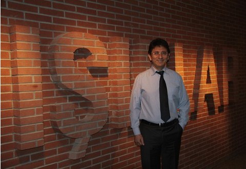 Tuğlayı Onlar İcat Etmedi, ama Yeni Bir Bilinçle Yorumluyorlar