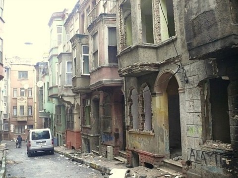 Kırlangıç Sokağın Son Sakinleri