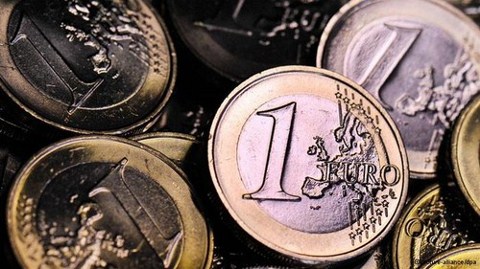 AB Bıçak Sırtında